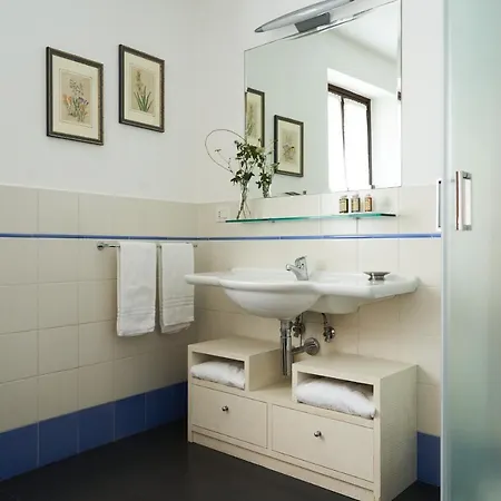 Bed & Breakfast La Piazzetta *