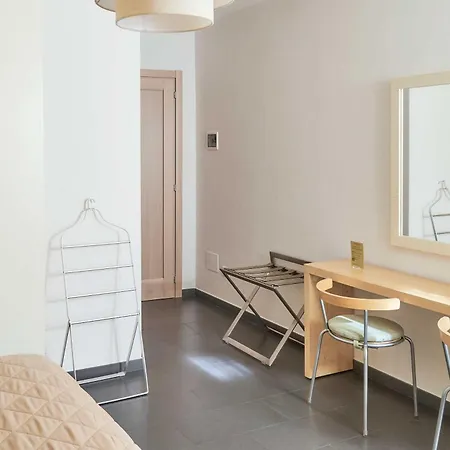 La Piazzetta 3*