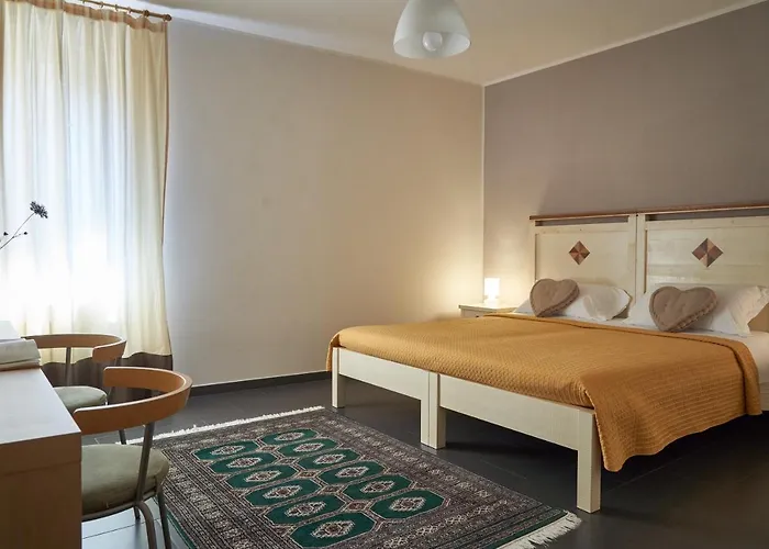 La Piazzetta 3* أورفييتو